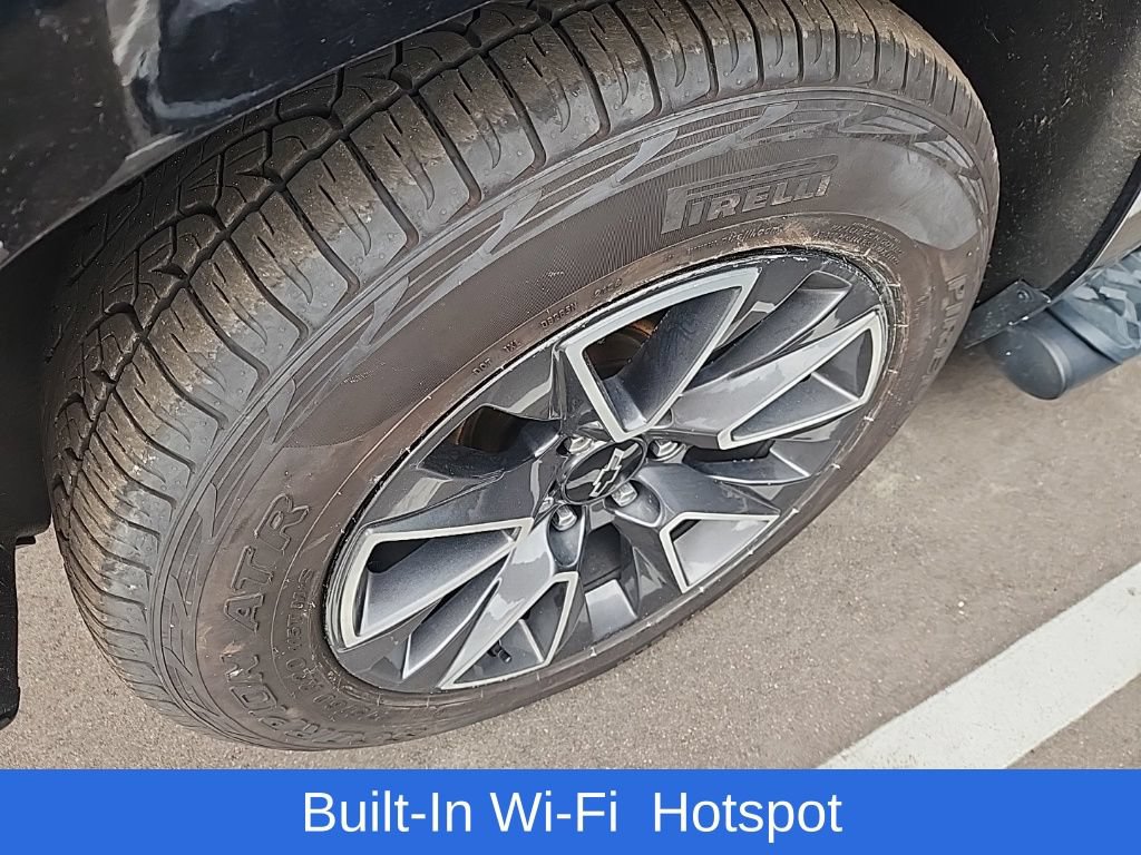 Used 2021 Chevrolet Tahoe Z71 w/ Z71 Off-Road Package AWD/4WD image 10