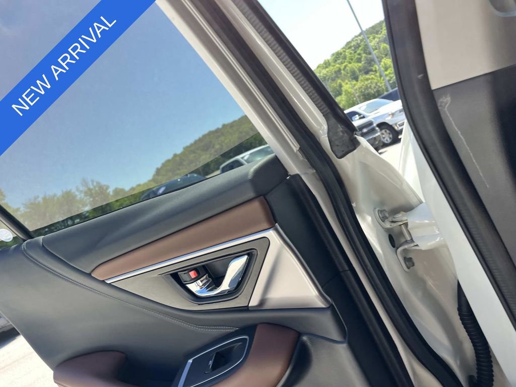 Certified 2025 Subaru Outback Touring XT AWD/4WD image 17
