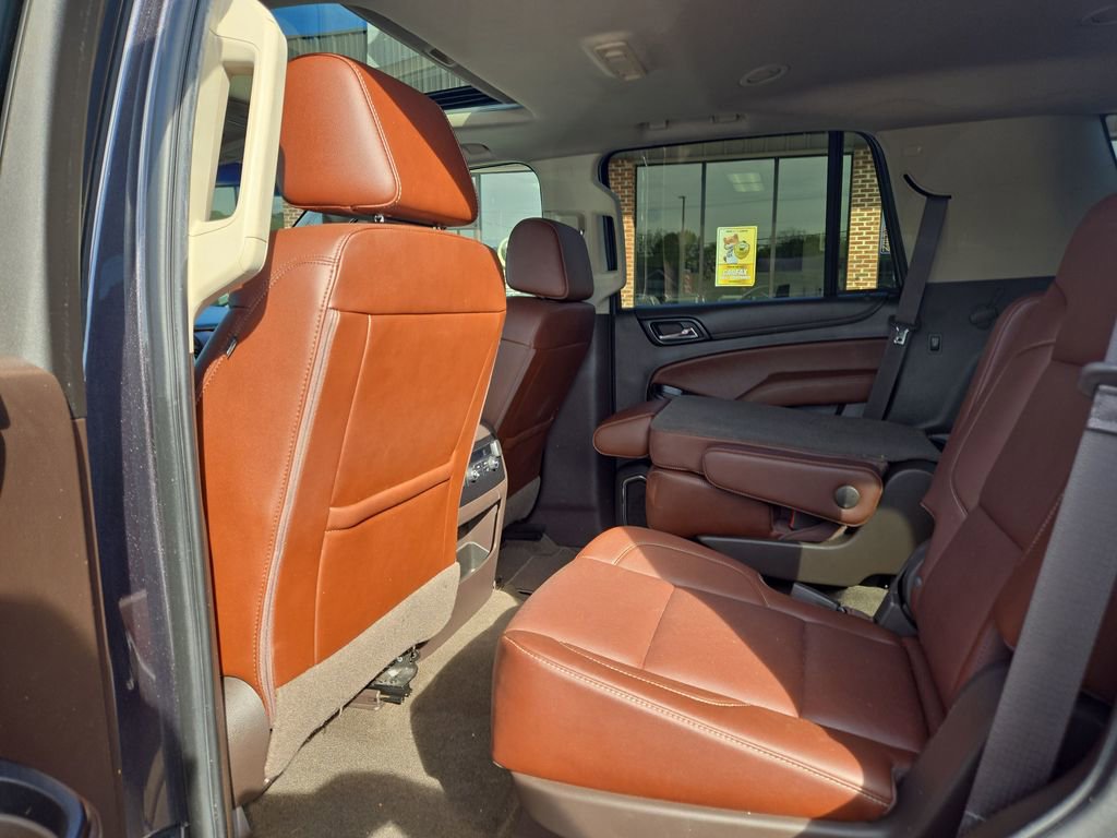 Used 2018 Chevrolet Tahoe Premier w/ RST 6.2L Performance Edition AWD/4WD image 34