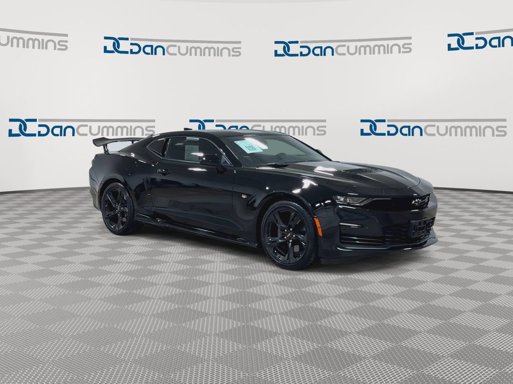 Used 2023 Chevrolet Camaro SS RWD image 2