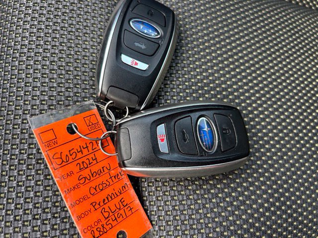 Used 2024 Subaru Crosstrek 2.0i Premium AWD/4WD image 18