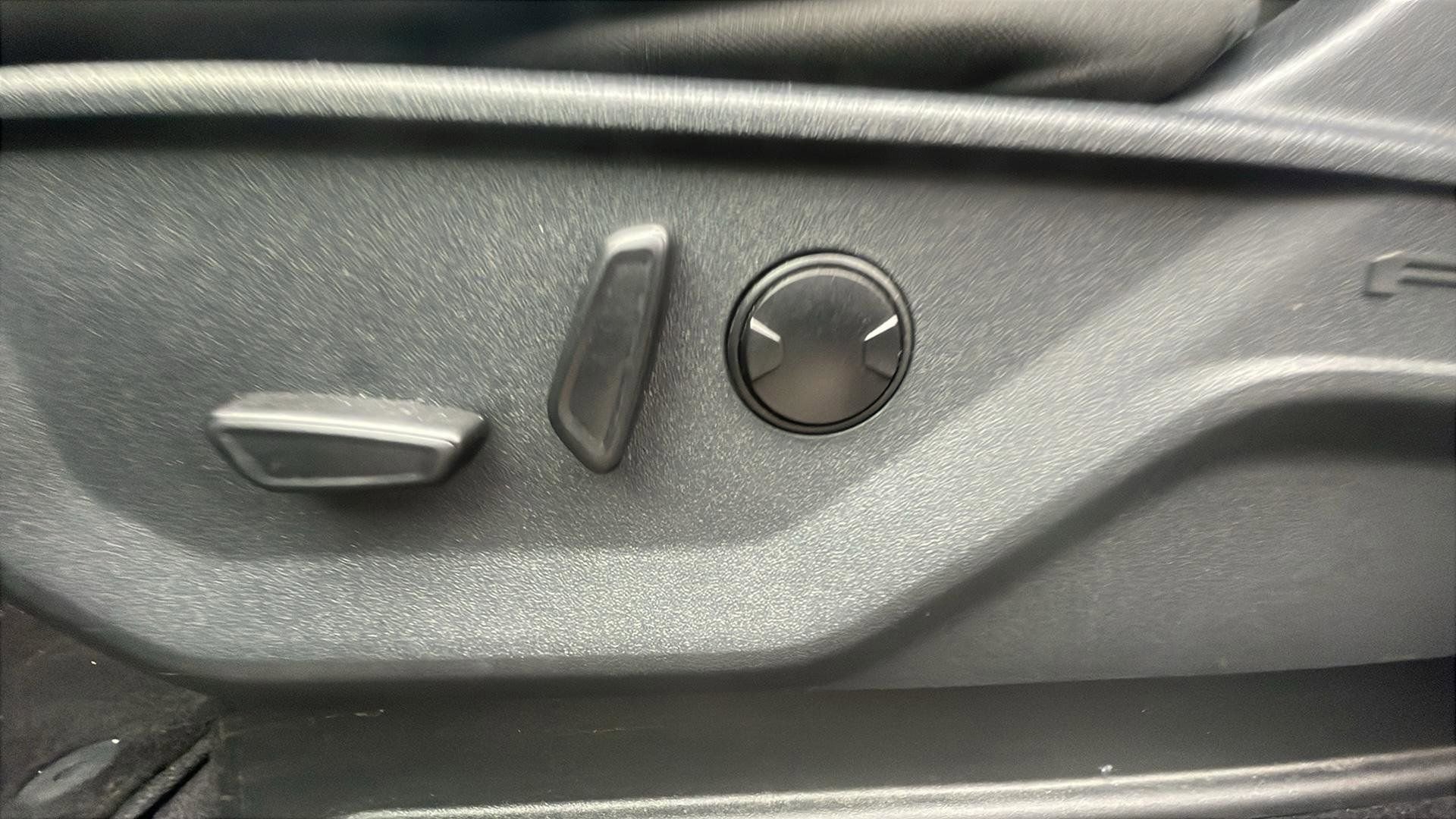 Certified 2023 Ford F150 XLT w/ Equipment Group 302A High image 26