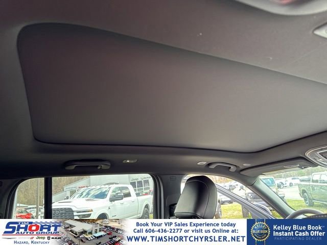New 2026 Jeep Grand Cherokee Limited w/ Limited Altitude Package AWD/4WD image 26