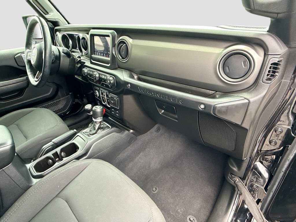 Used 2023 Jeep Wrangler Unlimited w/ Cold Weather Group AWD/4WD image 34