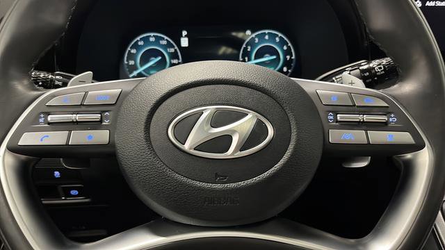 Used 2025 Hyundai Palisade Calligraphy image 16