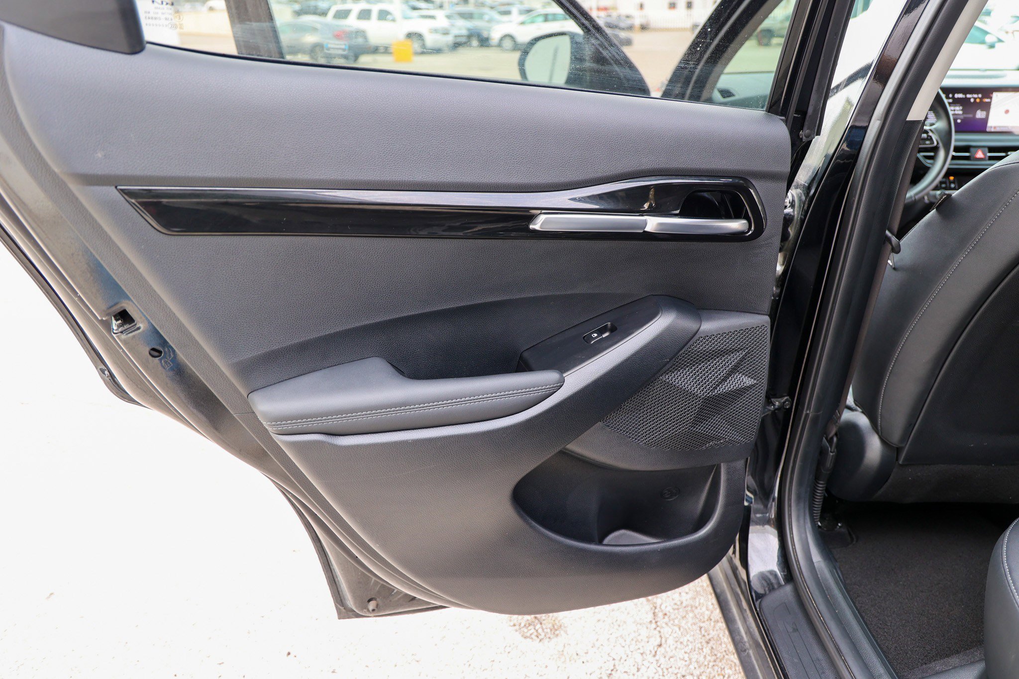 Used 2024 Kia Seltos X-Line image 36