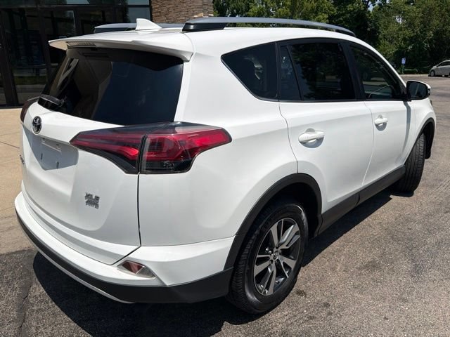Used 2018 Toyota RAV4 XLE AWD/4WD image 7