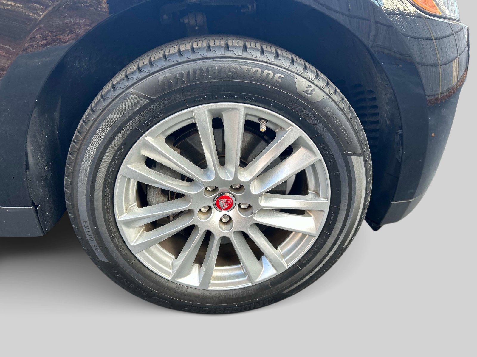 Used 2020 Jaguar F-PACE Prestige image 17