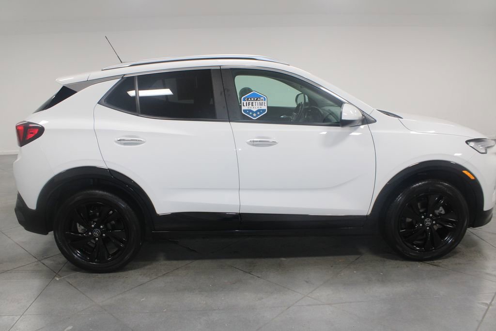 Used 2024 Buick Encore GX Sport Touring image 11