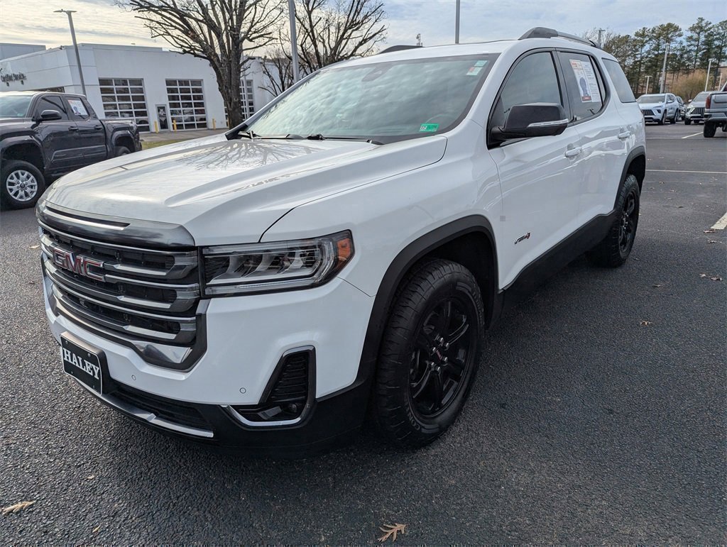 Used 2022 GMC Acadia AT4 w/ Technology Package image 4