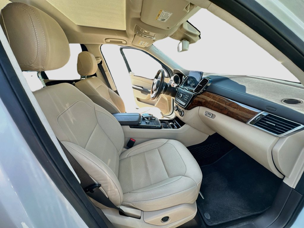 Used 2019 Mercedes-Benz GLS 450 4MATIC image 31
