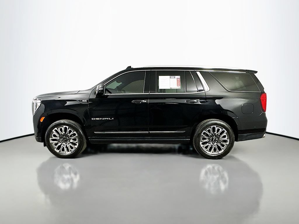 Used 2023 GMC Yukon Denali Ultimate AWD/4WD image 5