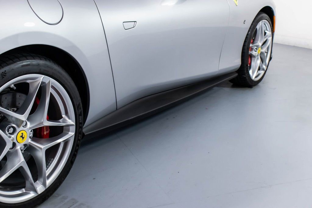 Certified 2025 Ferrari Roma Spider image 19