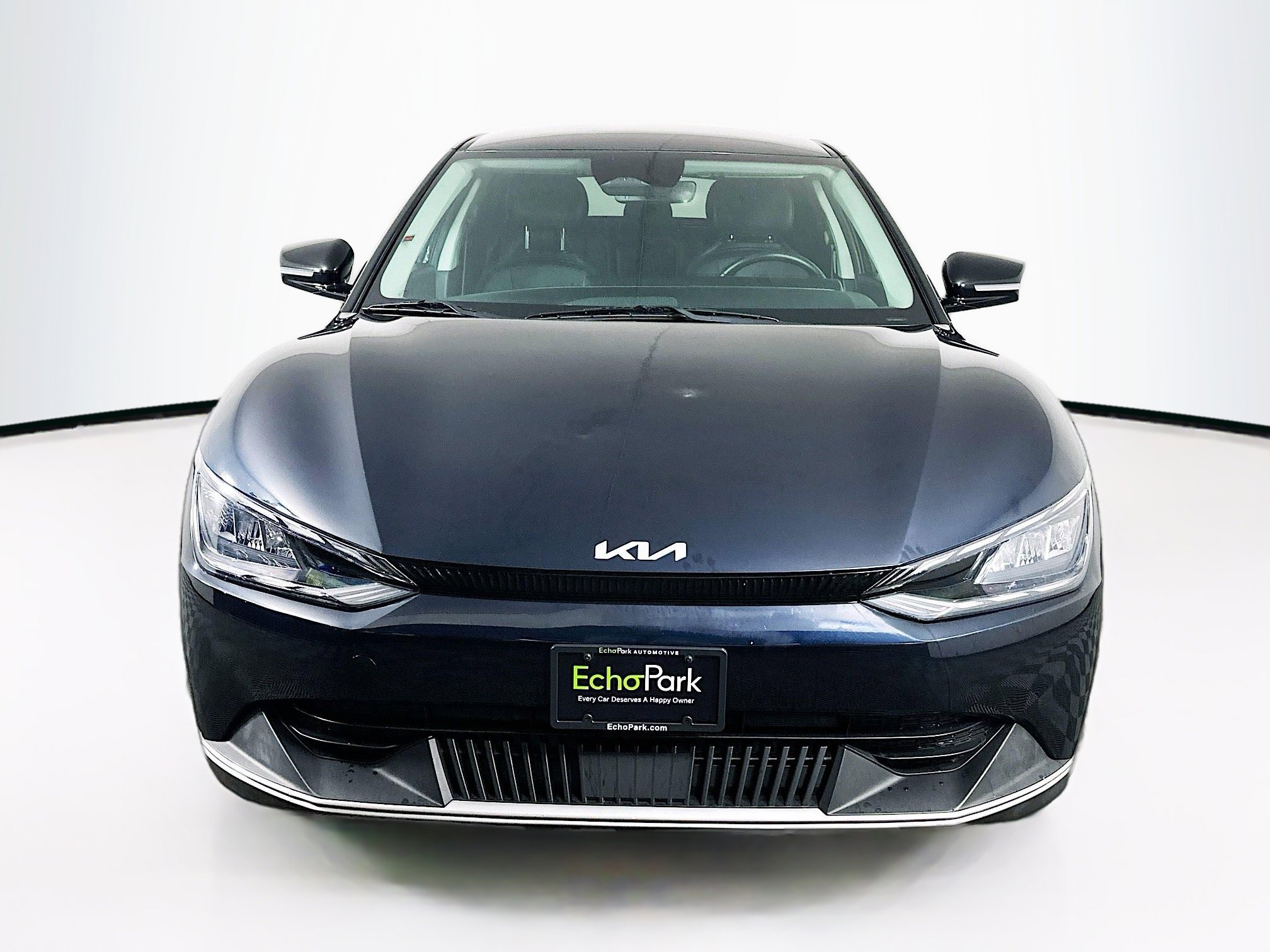 Used 2023 Kia EV6 Light image 2