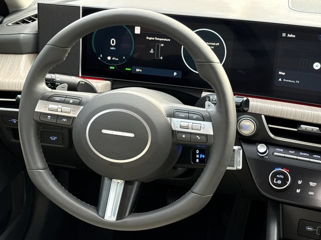 Used 2025 Hyundai Sonata Limited FWD image 13