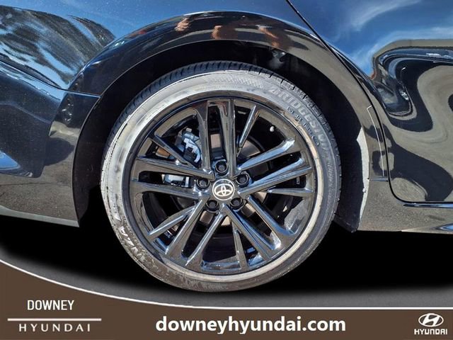 Used 2025 Toyota Camry SE image 6