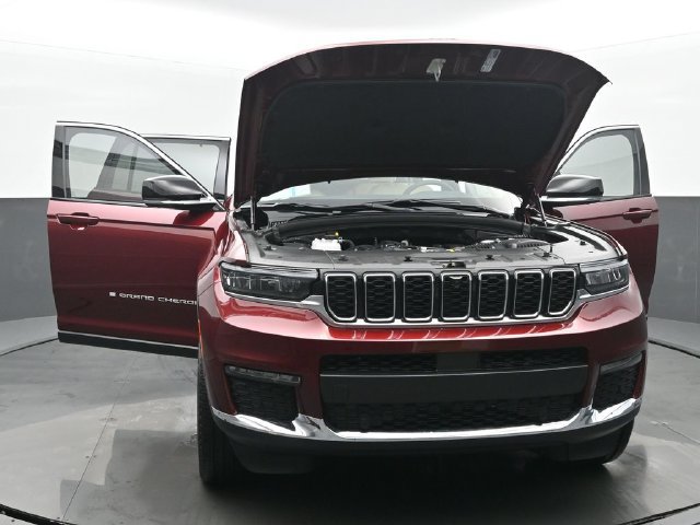 New 2025 Jeep Grand Cherokee L Limited w/ Luxury Tech Group II AWD/4WD image 56