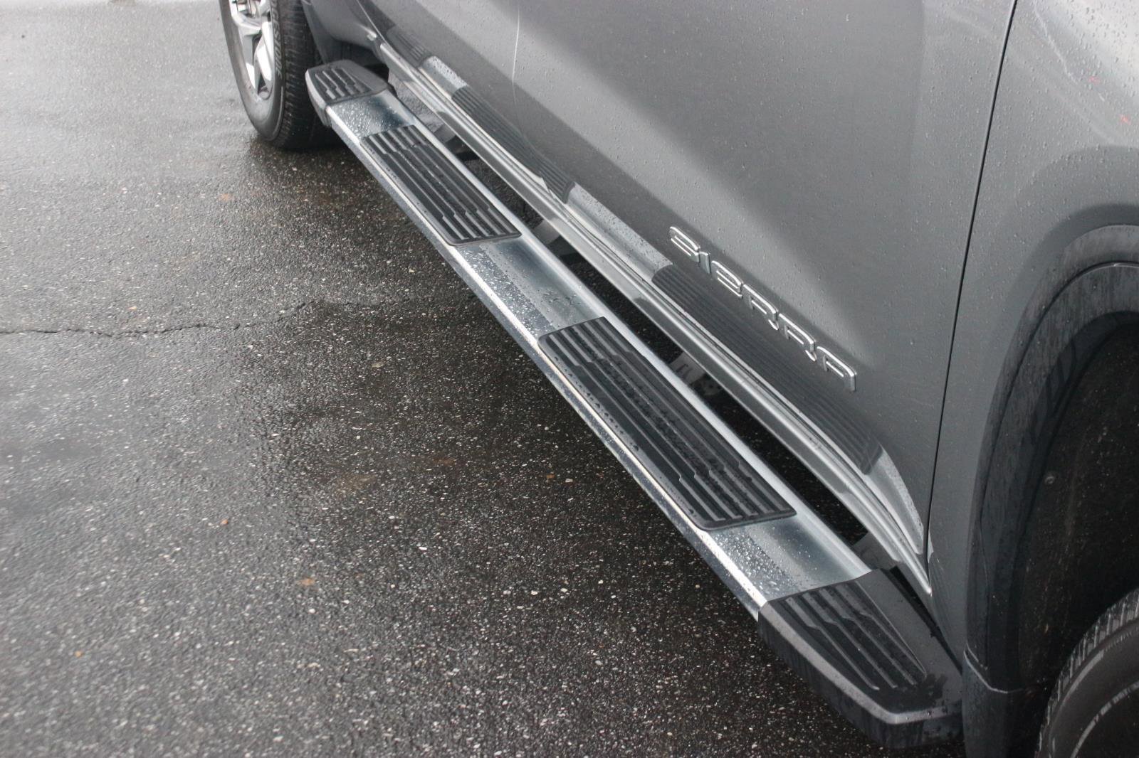 Used 2023 GMC Sierra 1500 SLT image 10