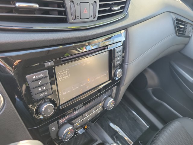 Used 2018 Nissan Rogue SV FWD image 29