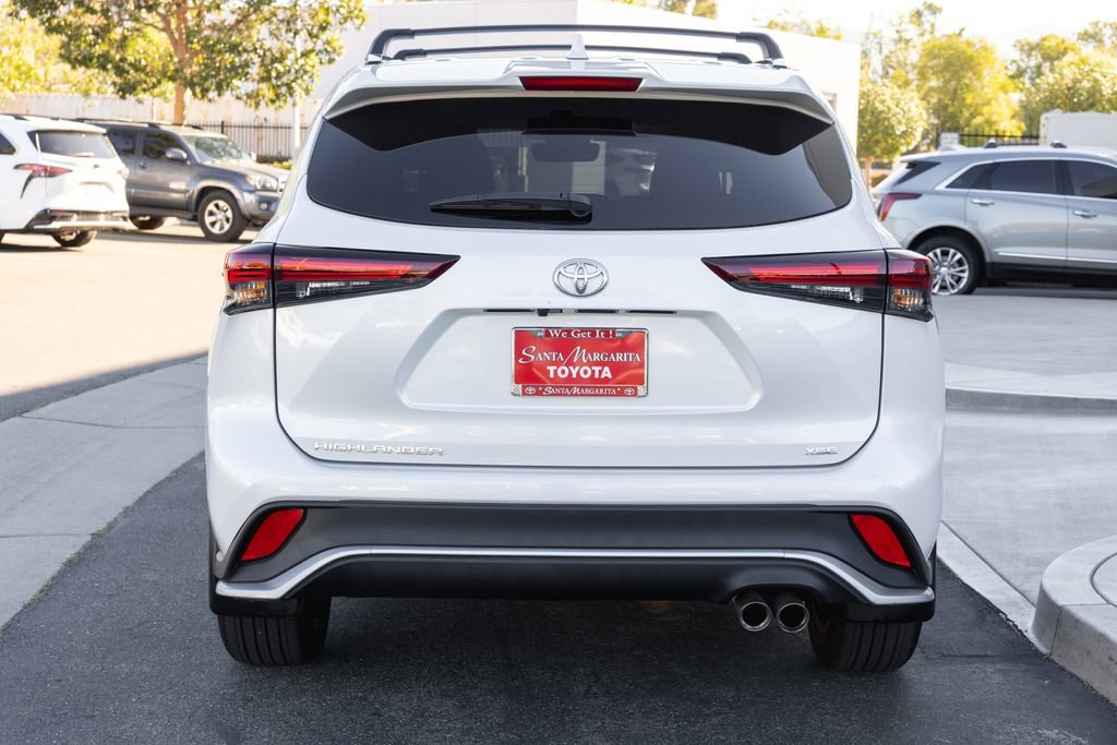 Certified 2024 Toyota Highlander XSE image 6