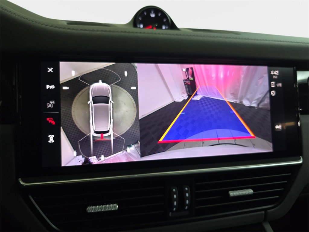 Used 2023 Porsche Cayenne GTS image 26