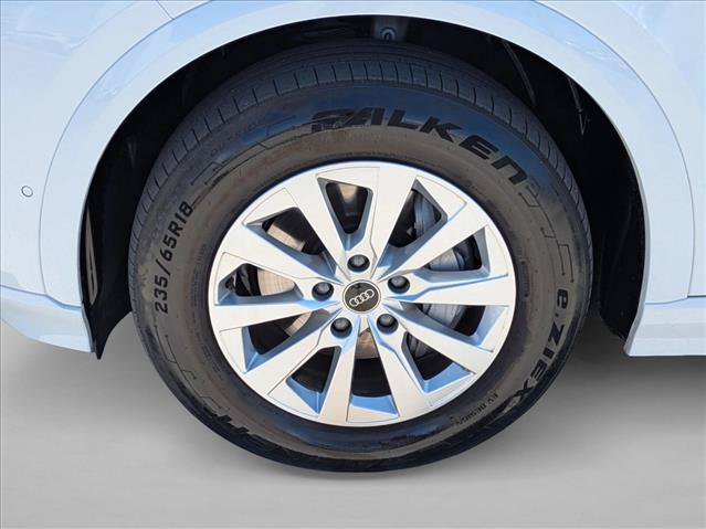 Used 2025 Audi Q6 e-tron Premium RWD image 24