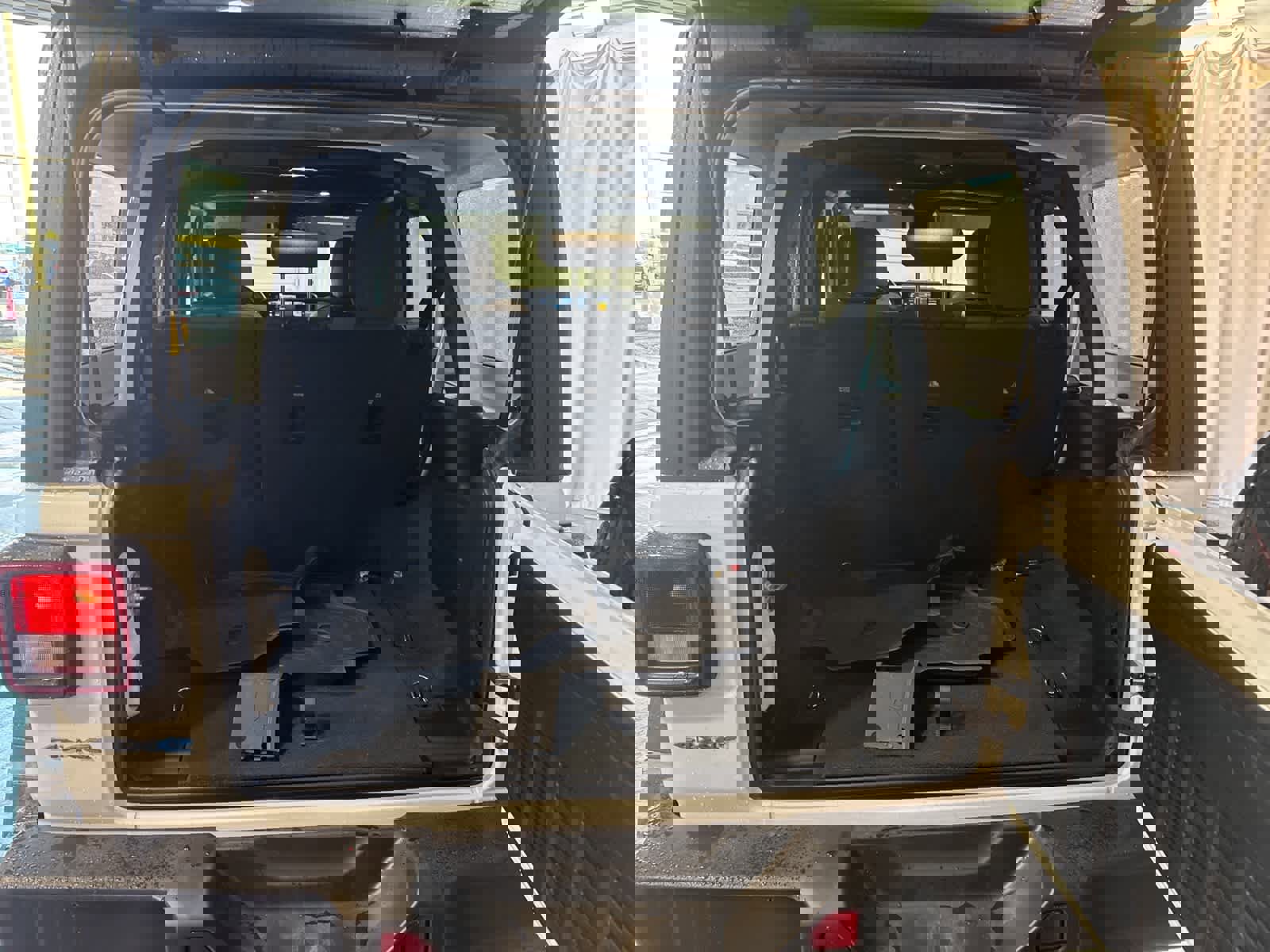 Used 2024 Jeep Wrangler Willys image 11