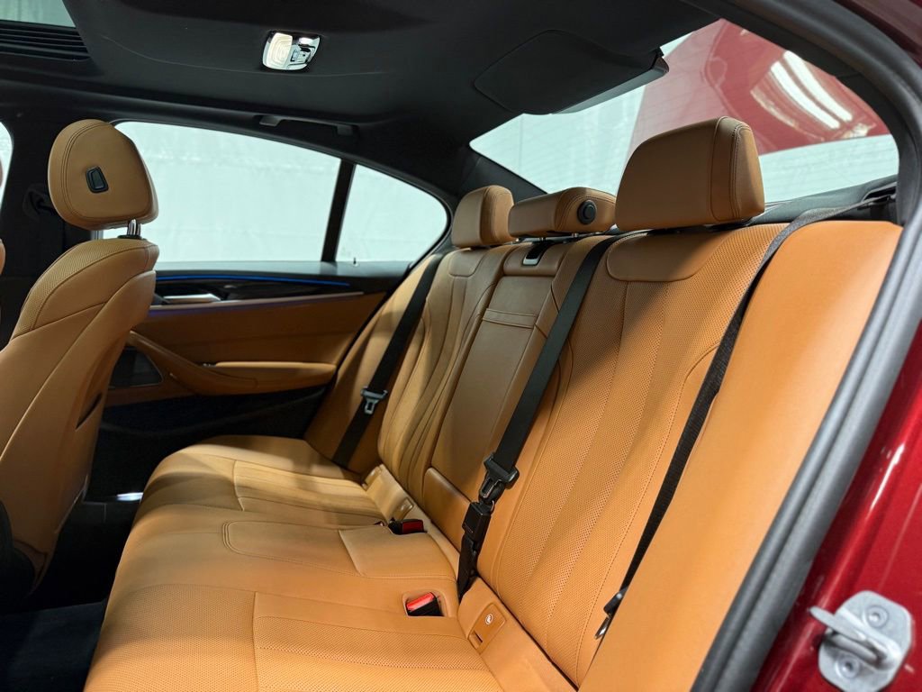 Certified 2023 BMW 530e xDrive w/ Premium Package AWD/4WD image 24