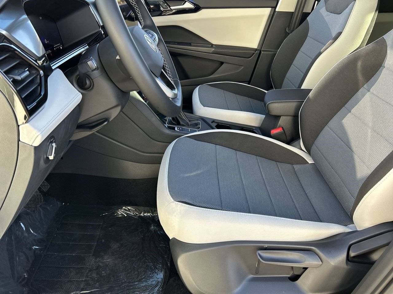 New 2026 Volkswagen Taos S FWD image 15