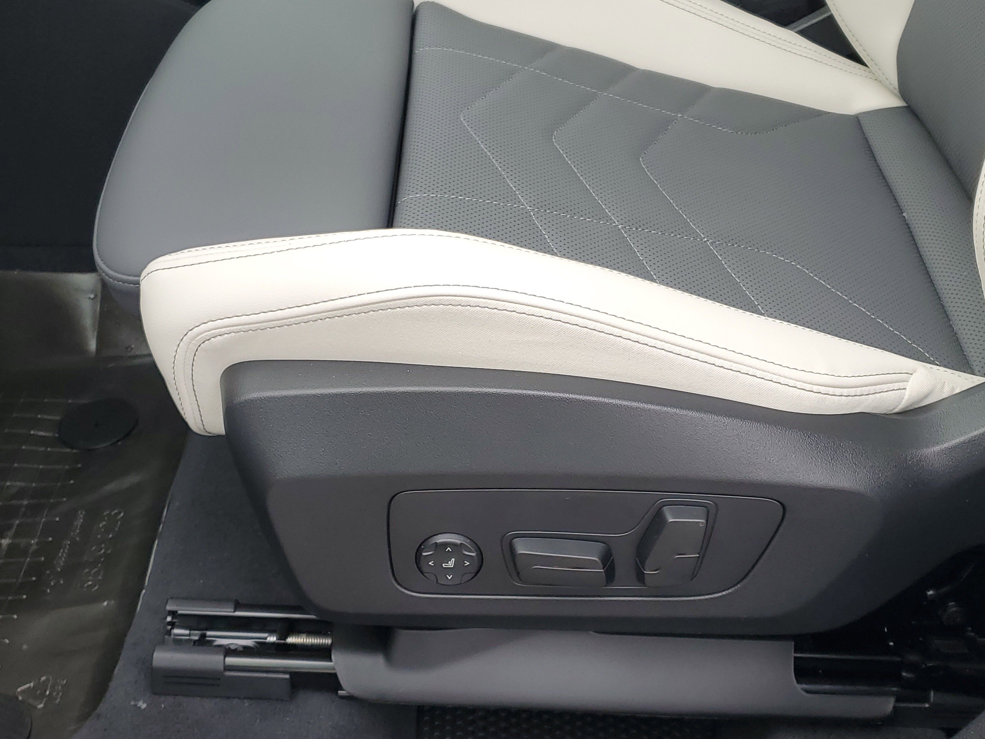 New 2026 BMW X1 M35i w/ Technology Package image 9