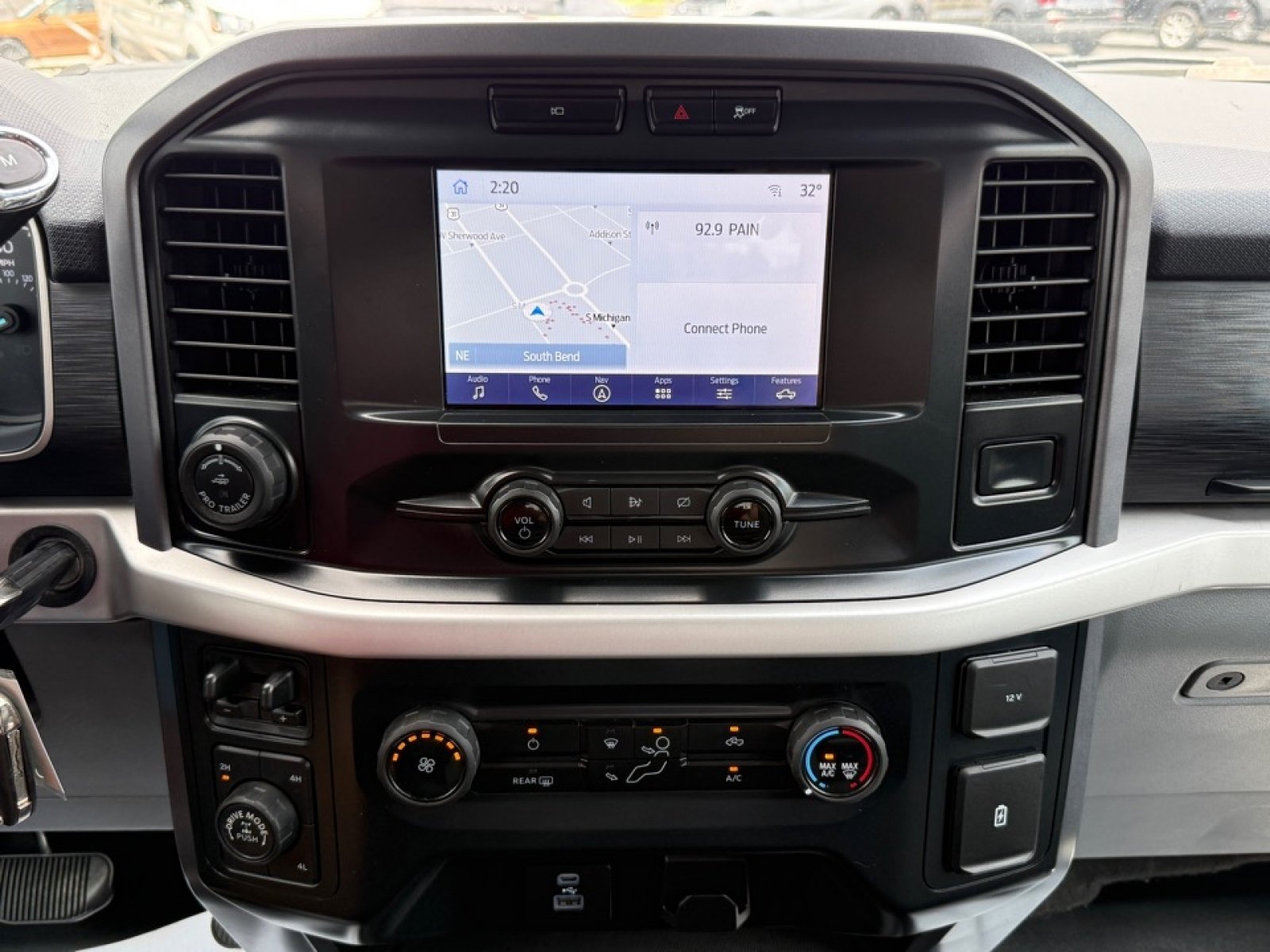 Used 2023 Ford F150 XLT w/ Trailer Tow Package AWD/4WD image 12