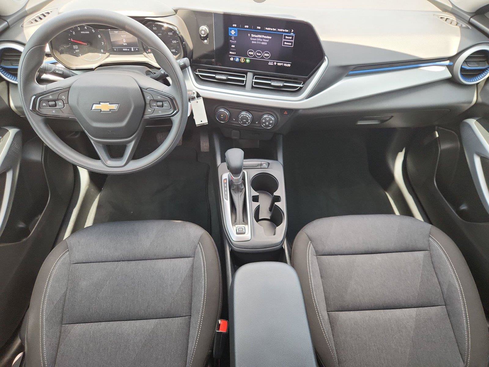 Used 2024 Chevrolet Trax LS w/ LS Convenience Package FWD image 18