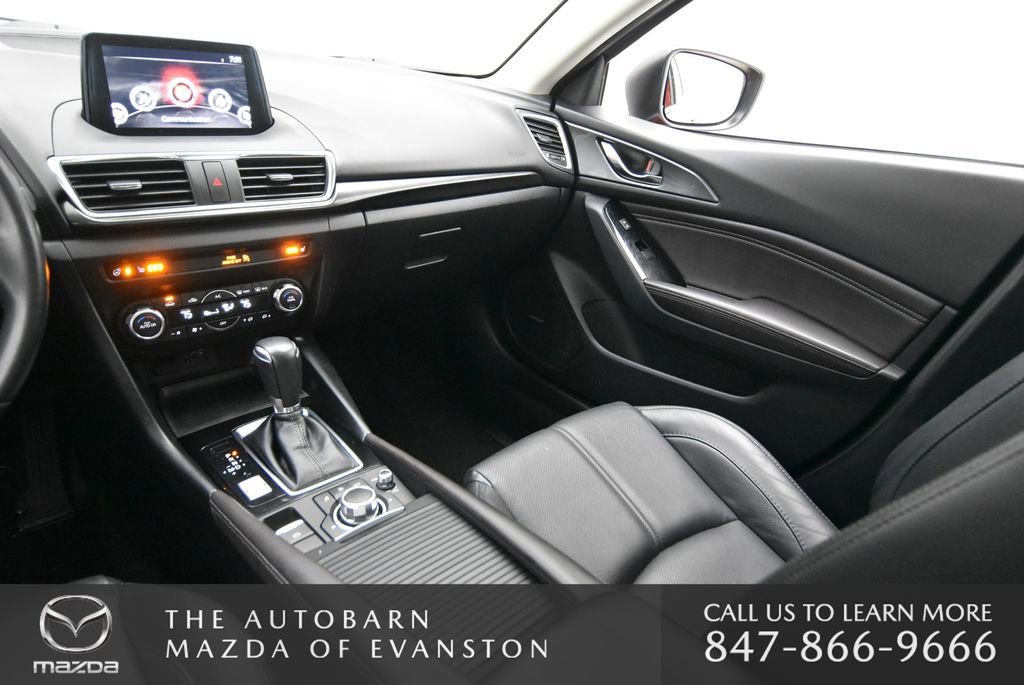 Used 2018 MAZDA MAZDA3 Grand Touring w/ Premium Equipment Package FWD image 27