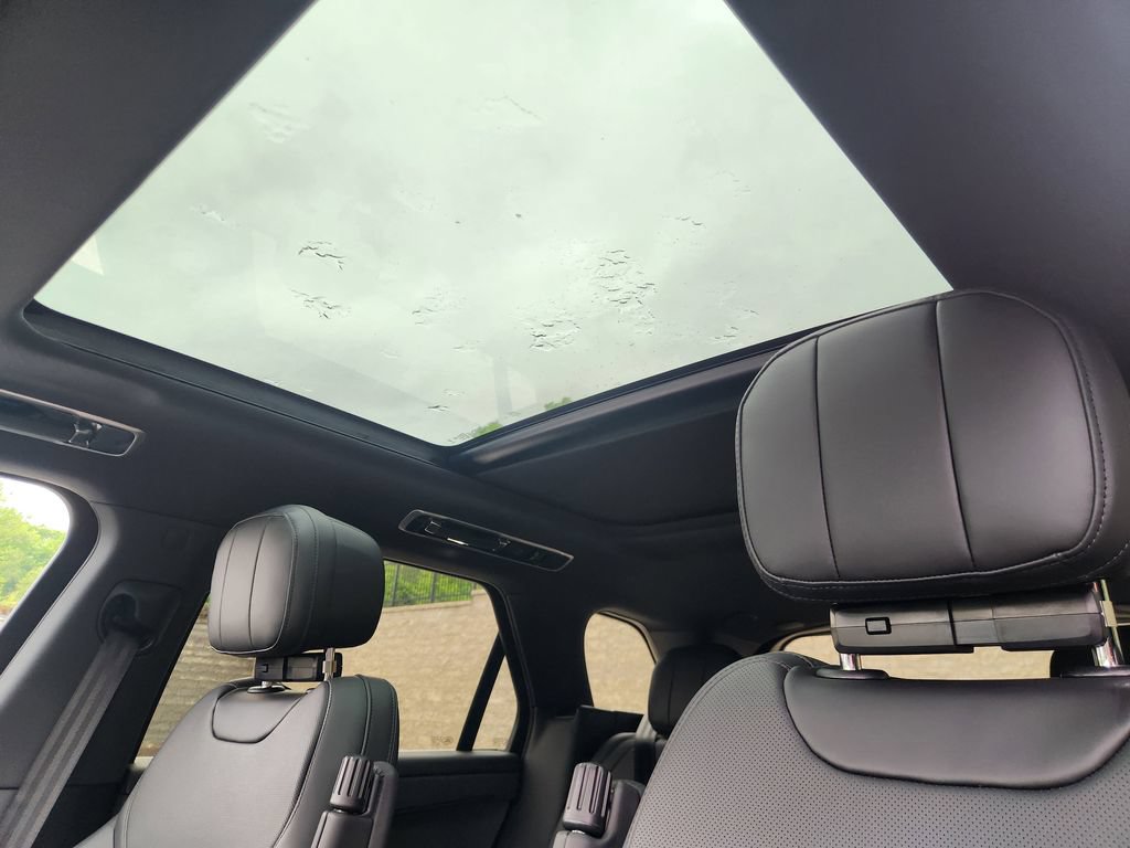 New 2026 Land Rover Range Rover Sport SE AWD/4WD image 10
