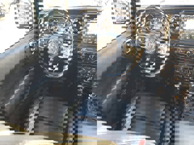 Used 2021 Jeep Wrangler Unlimited Sahara image 12