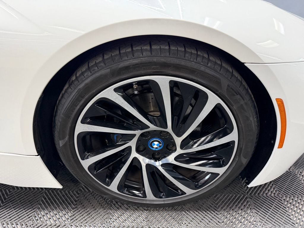 Used 2015 BMW i8 AWD/4WD image 18