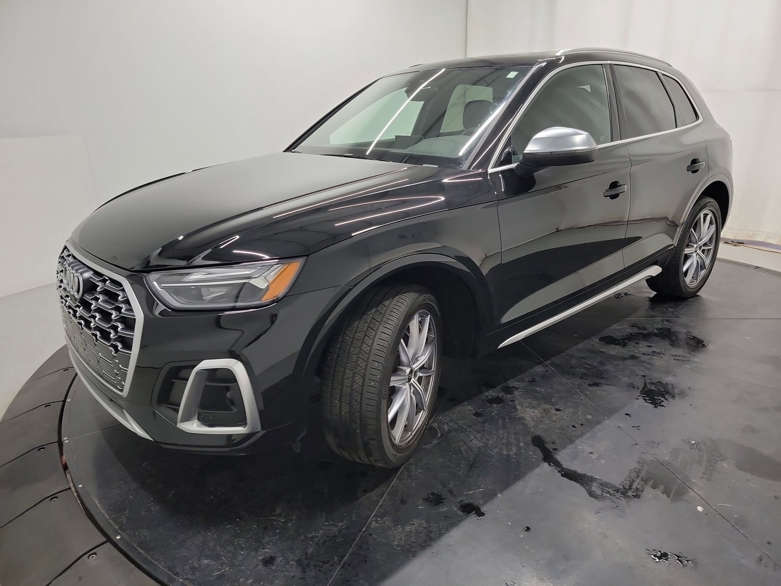 Used 2023 Audi SQ5 Premium Plus AWD/4WD video 3