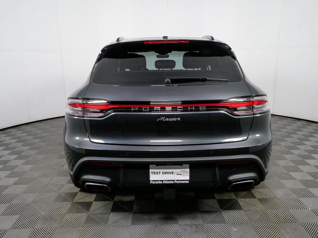 Certified 2026 Porsche Macan AWD/4WD image 29