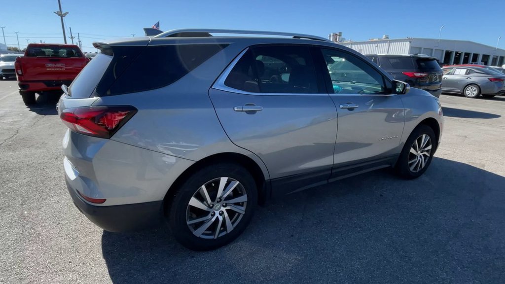 Used 2024 Chevrolet Equinox Premier AWD/4WD image 2