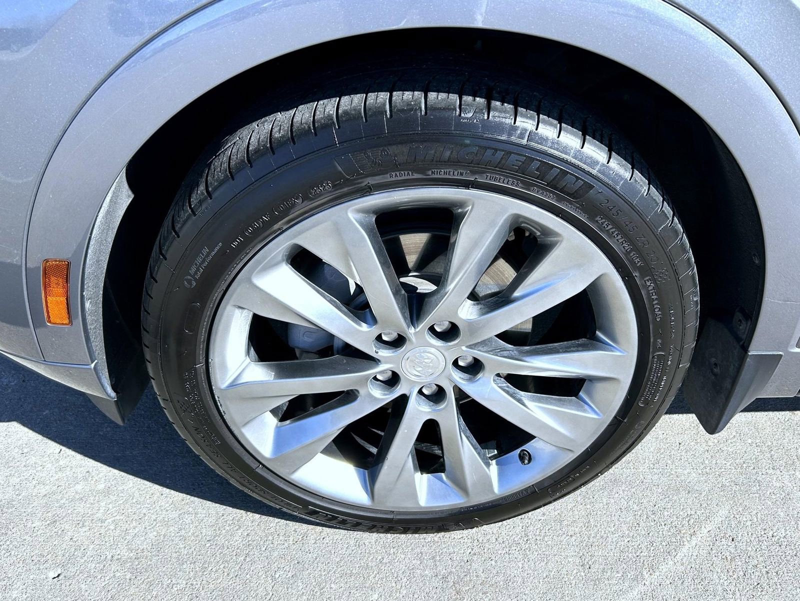 Used 2021 Buick Envision Avenir image 22