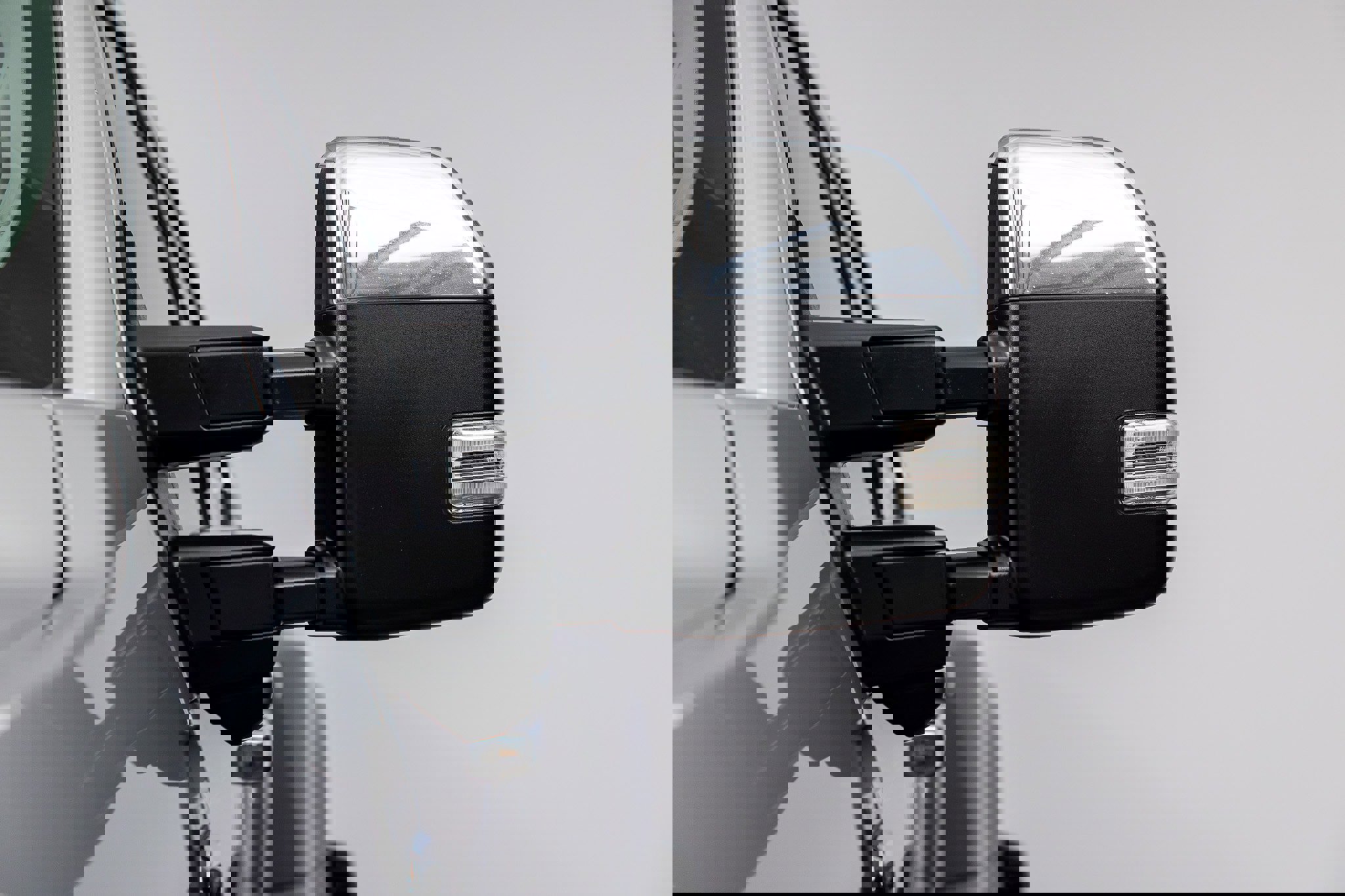 Used 2023 Ford F350 Lariat w/ Lariat Ultimate Package image 8