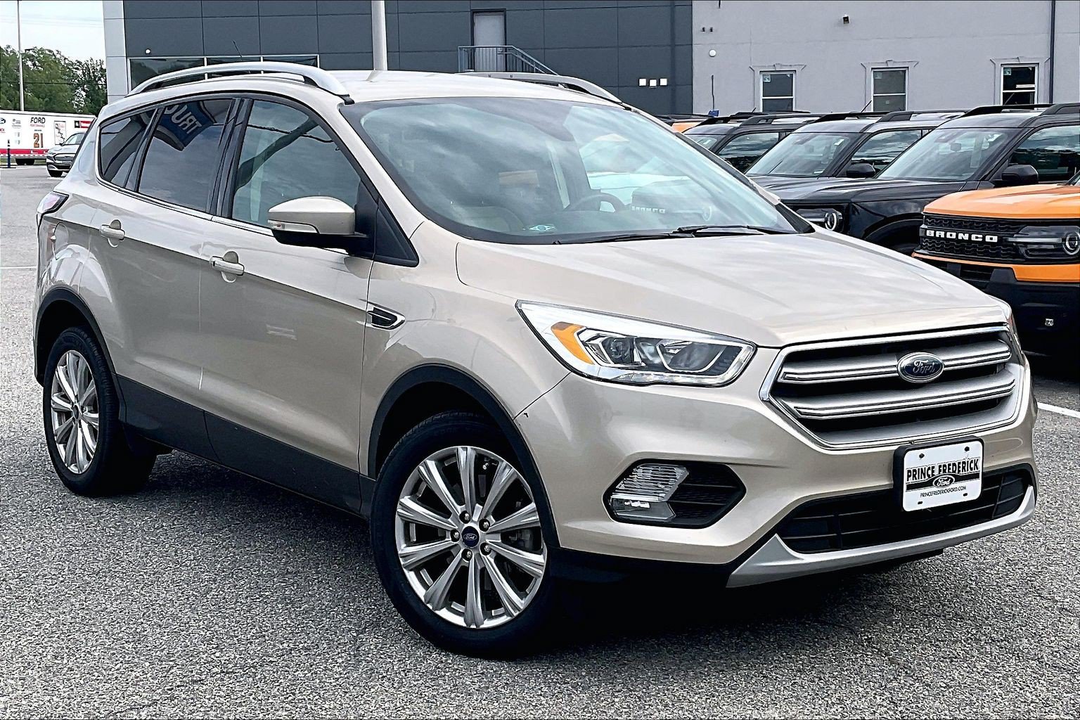 Certified 2017 Ford Escape Titanium AWD/4WD image 1