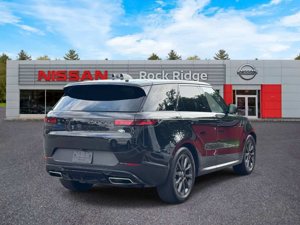 Used 2023 Land Rover Range Rover Sport SE AWD/4WD image 5