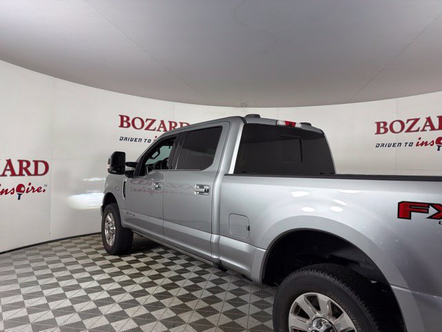 Used 2022 Ford F350 Platinum w/ FX4 Off-Road Package AWD/4WD image 11