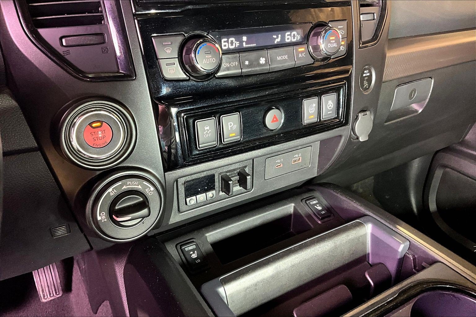 Used 2021 Nissan Titan PRO-4X w/ Pro-4x Convenience Package AWD/4WD image 17