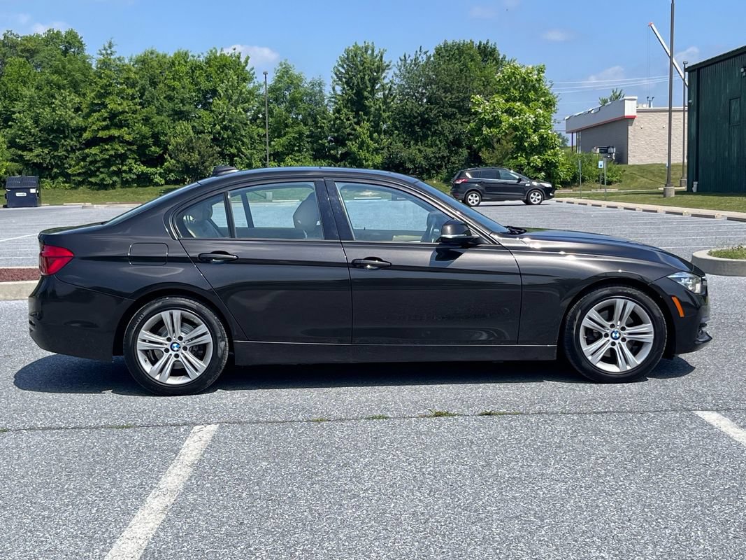 Used 2016 BMW 328i Sedan RWD image 9