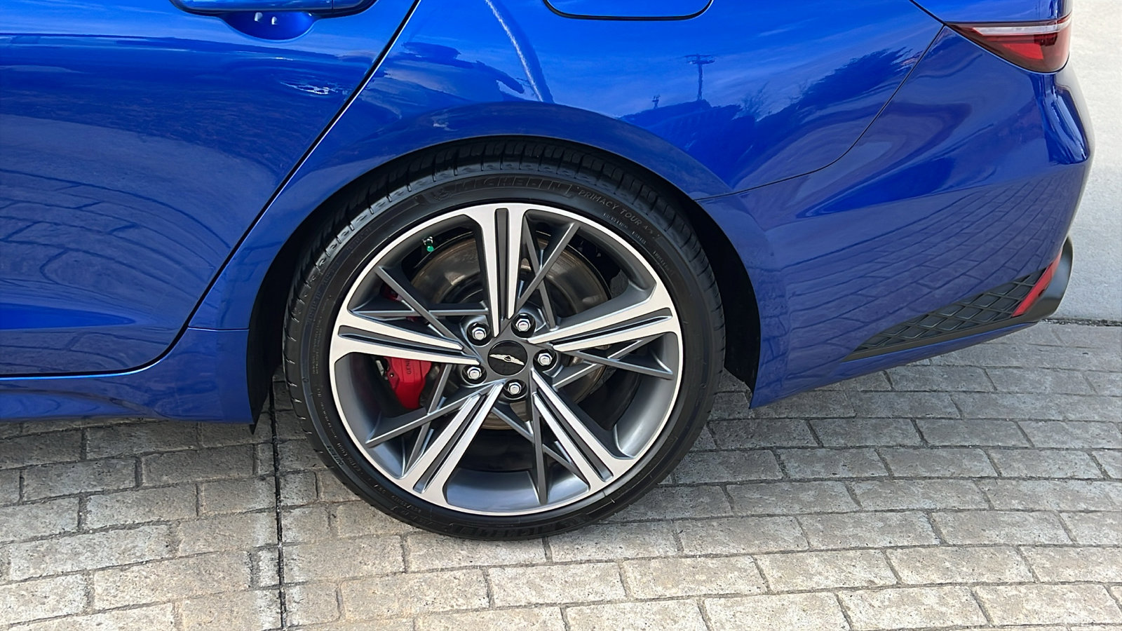 Used 2024 Genesis G70 3.3T Advanced w/ Sport Prestige Package image 12