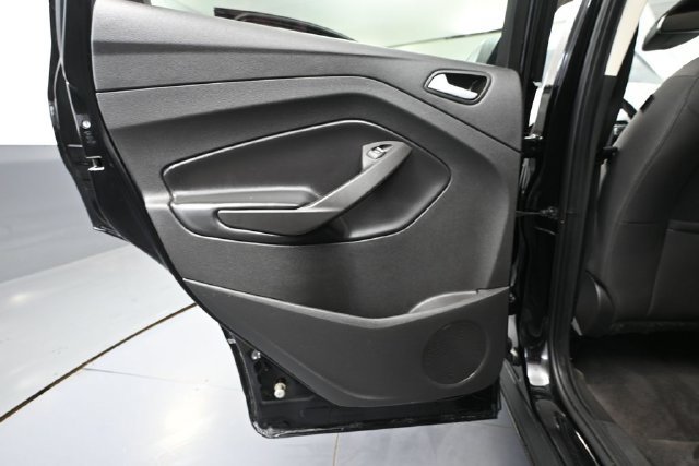 Used 2019 Ford Escape SE FWD image 27