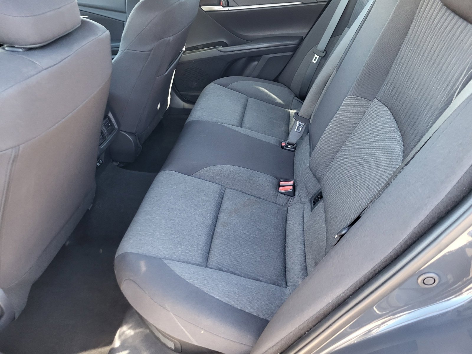 Used 2025 Toyota Camry LE image 17