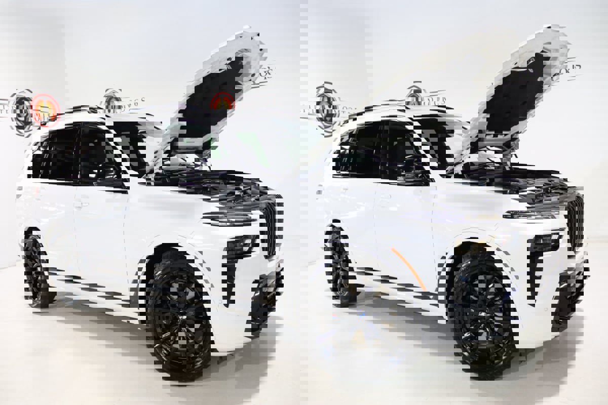 Used 2024 BMW X7 M60i image 31